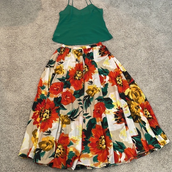 Green Spaghetti Straps Cami Top - Picture 7 of 7